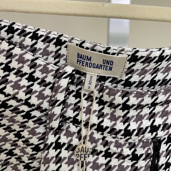 BAUM UND PFERDGARTEN NATASJA SHORTS - Picture 4 of 7